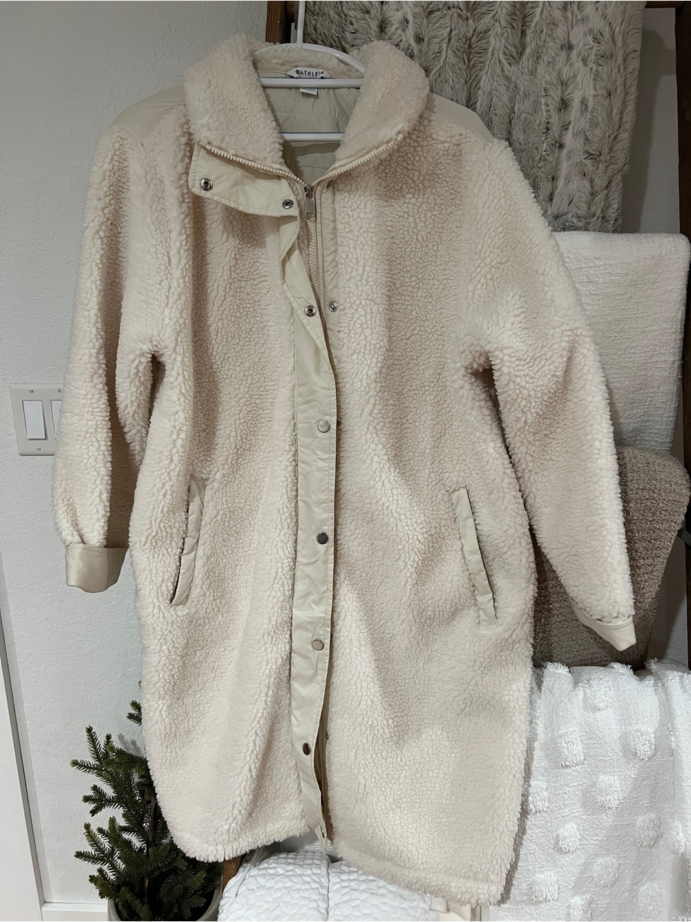 Athleta Cream Sherpa Long Coat XL